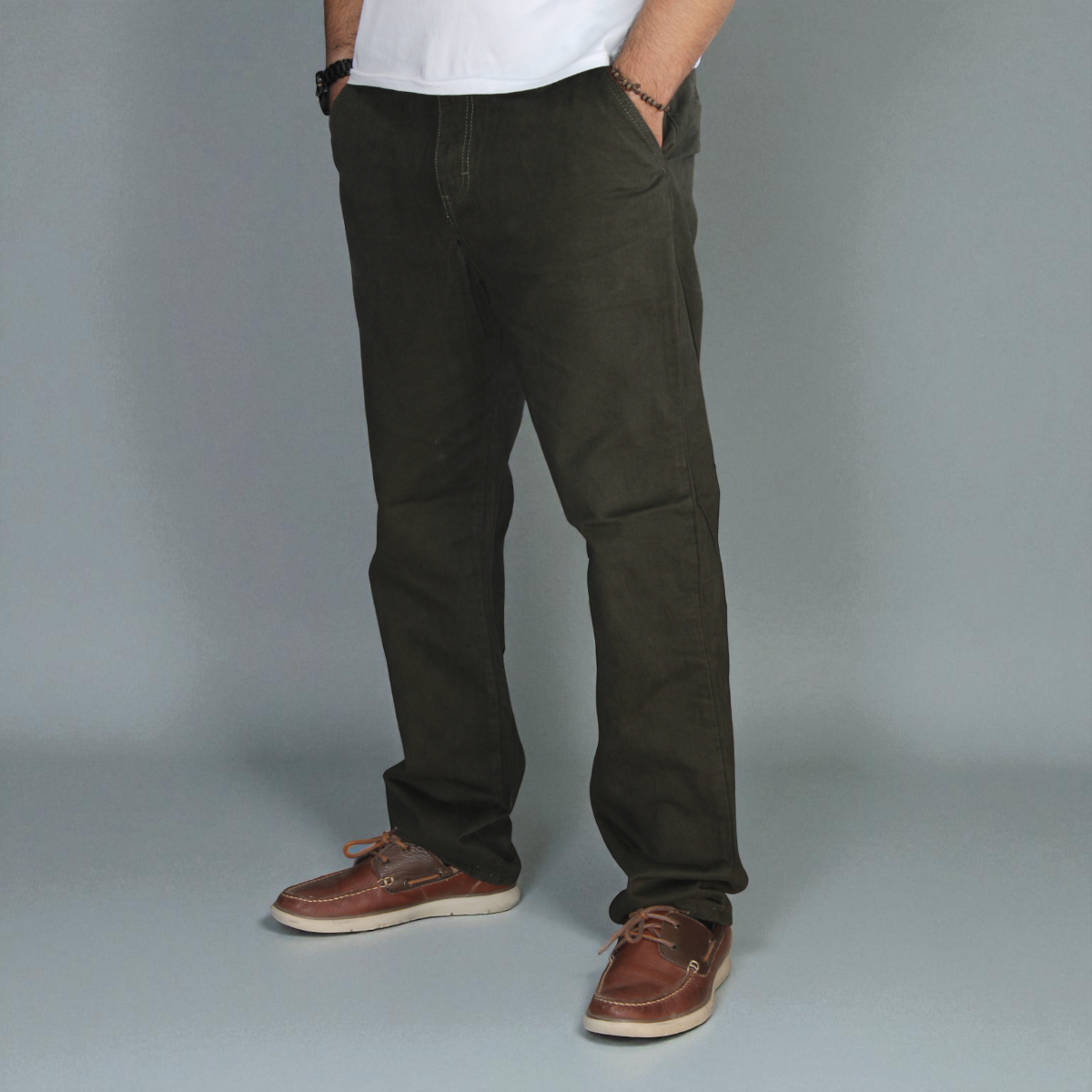 Pantalón Recto Relajado de Gabardina Rigida John Silver