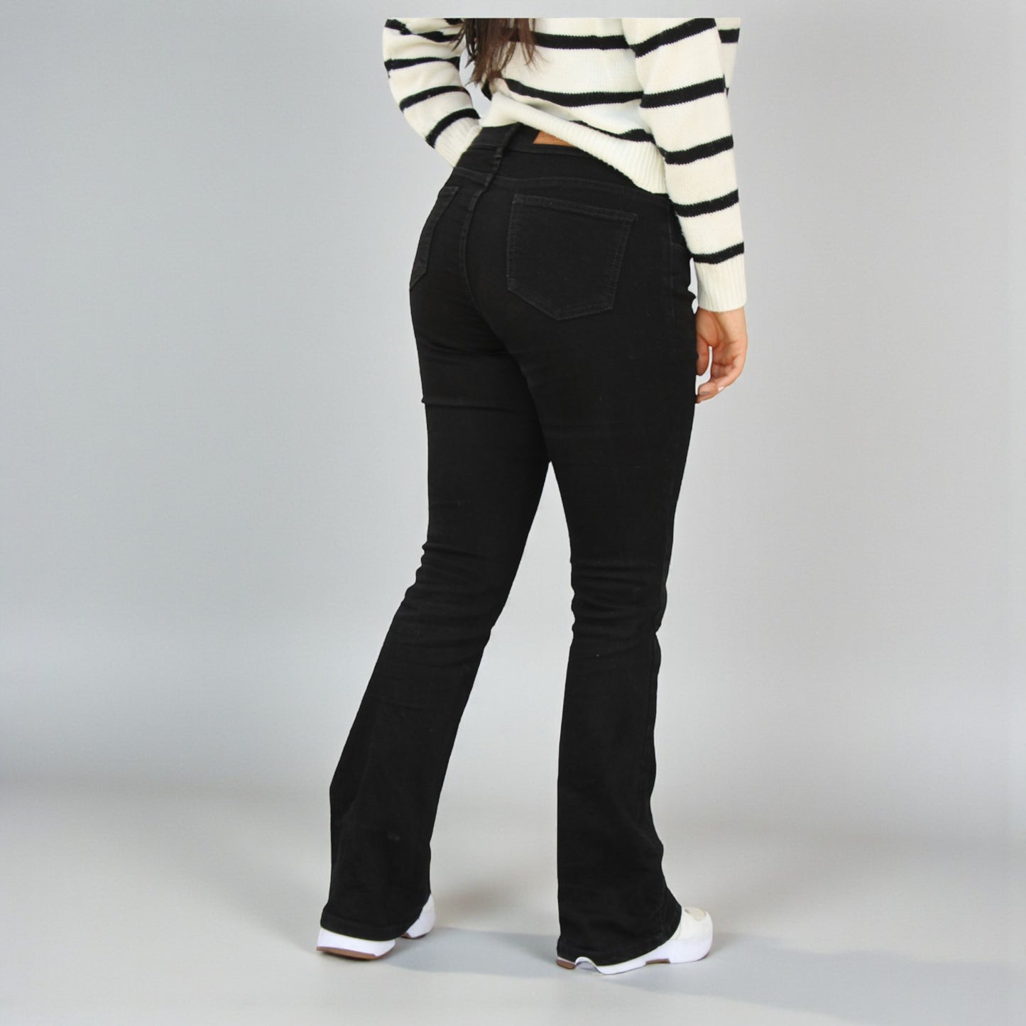 Pantalón Semi Acampanado Mezclilla Stretch Dama John Silver