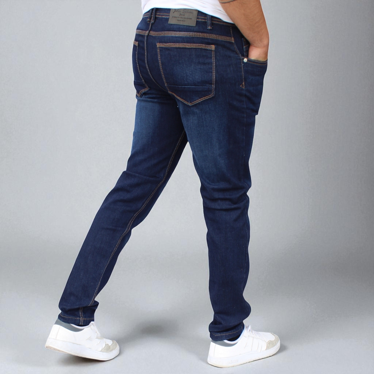 Pantalón Semiskinny de Mezclilla Stretch John Silver