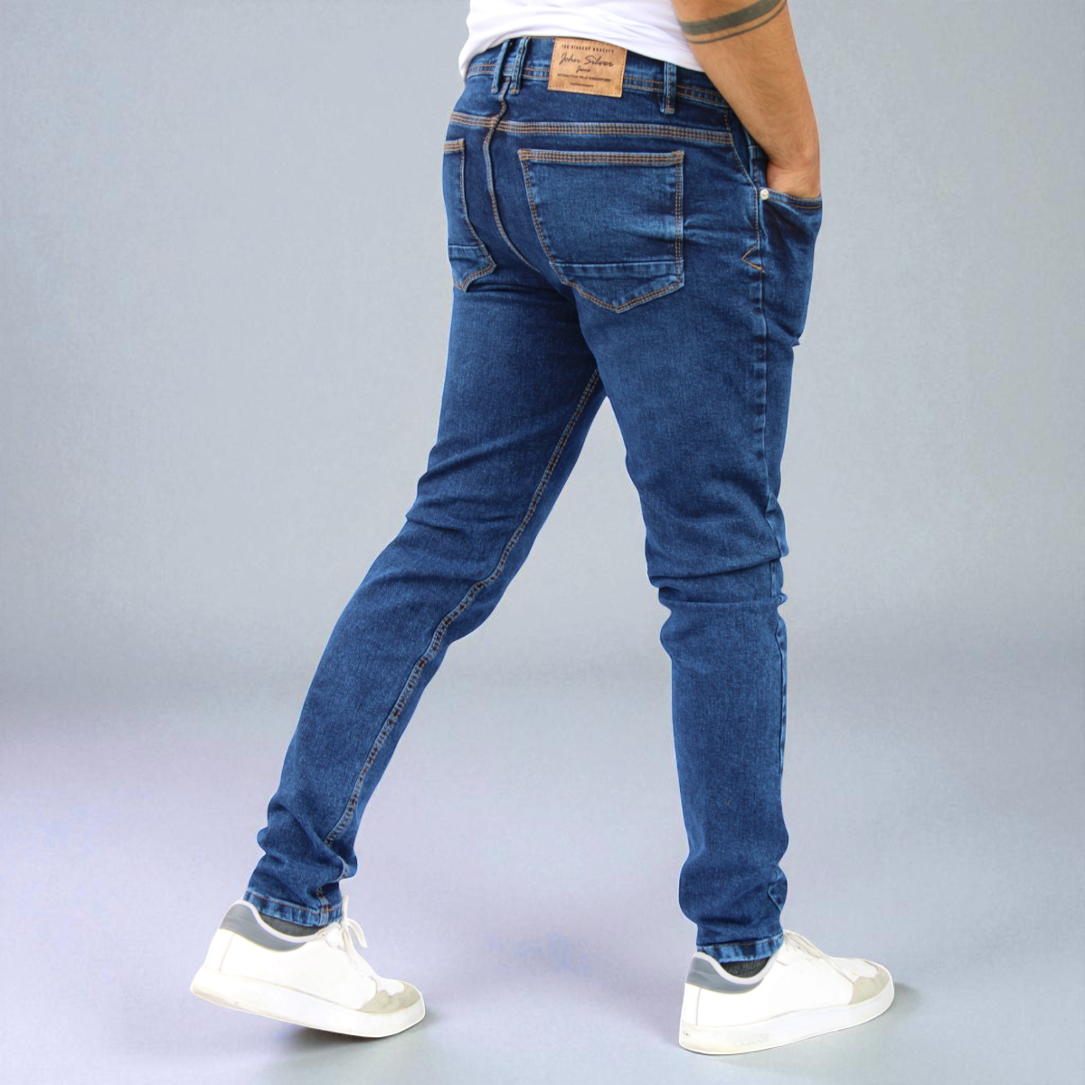 Pantalón Semiskinny de Mezclilla Stretch John Silver