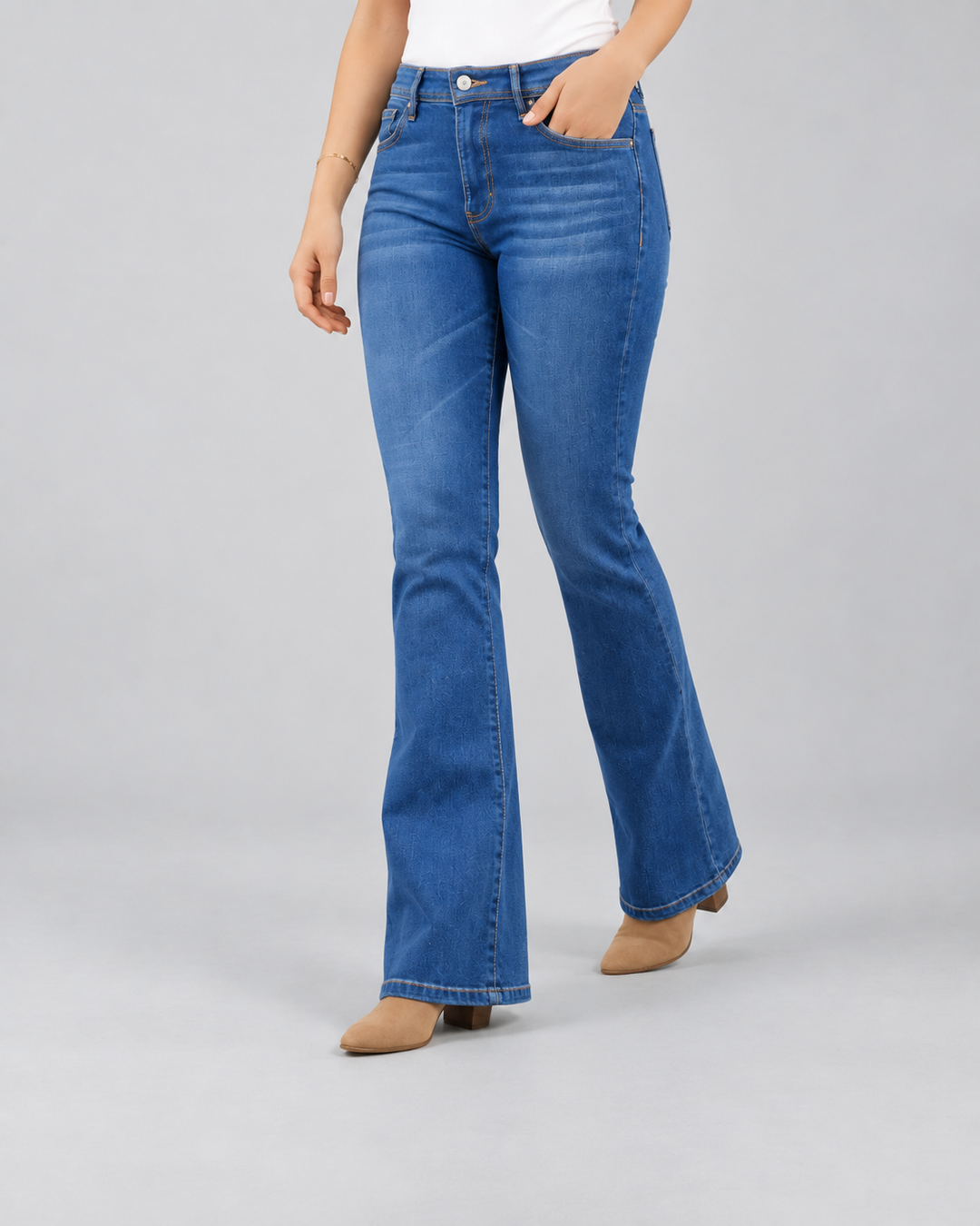Pantalón Acampanado de Mezclilla Stretch Dama John Silver