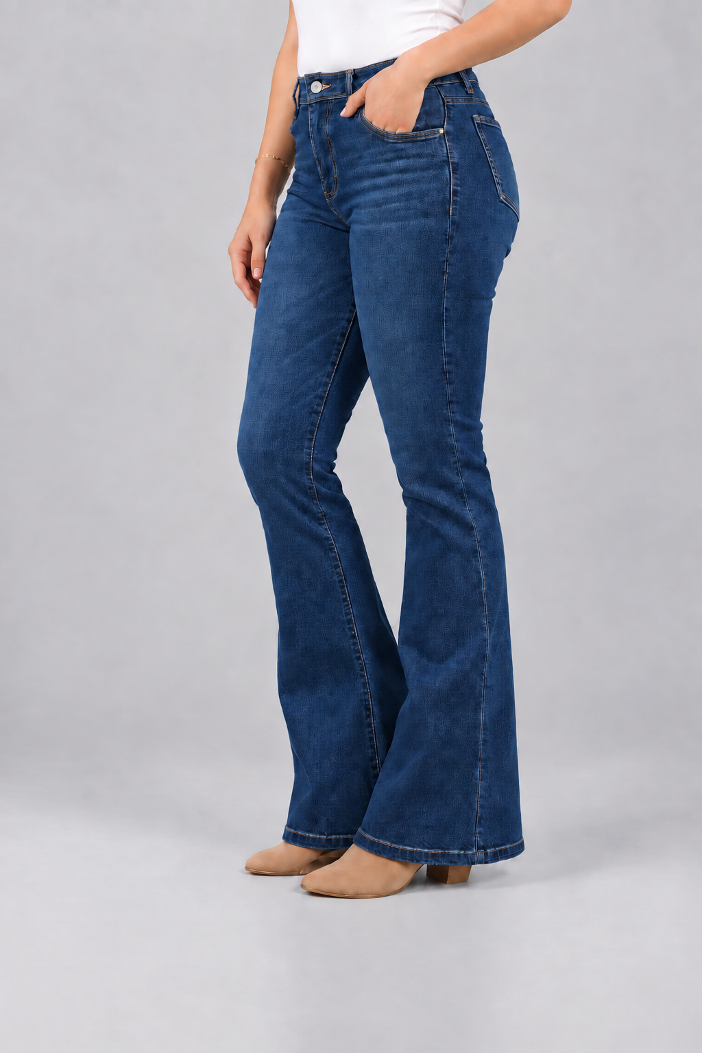 Pantalón Acampanado de Mezclilla Stretch Dama John Silver