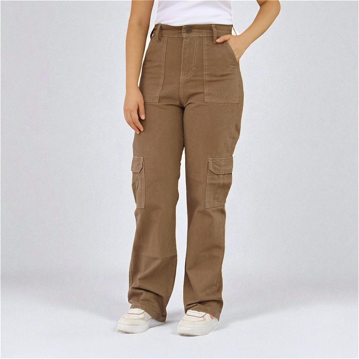 Pantalón Recto Cargo de Gabardina Rígida Dama John Silver