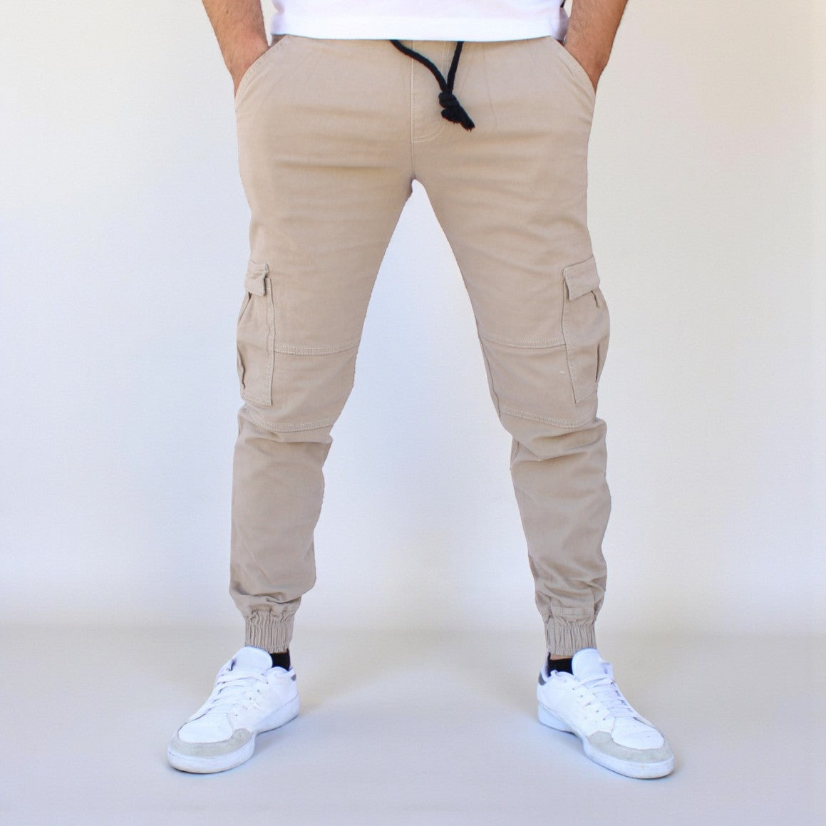 Pantalón Jogger Cargo de Gabardina Stretch John Silver